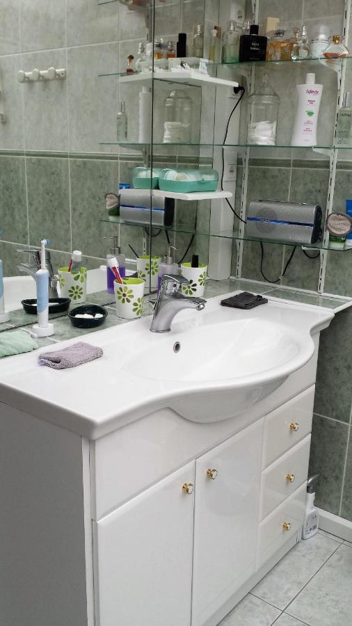 Chambre Privee Avec Salon, Garage Voiture, Velos, Motos Tourville-sur-Arques المظهر الخارجي الصورة