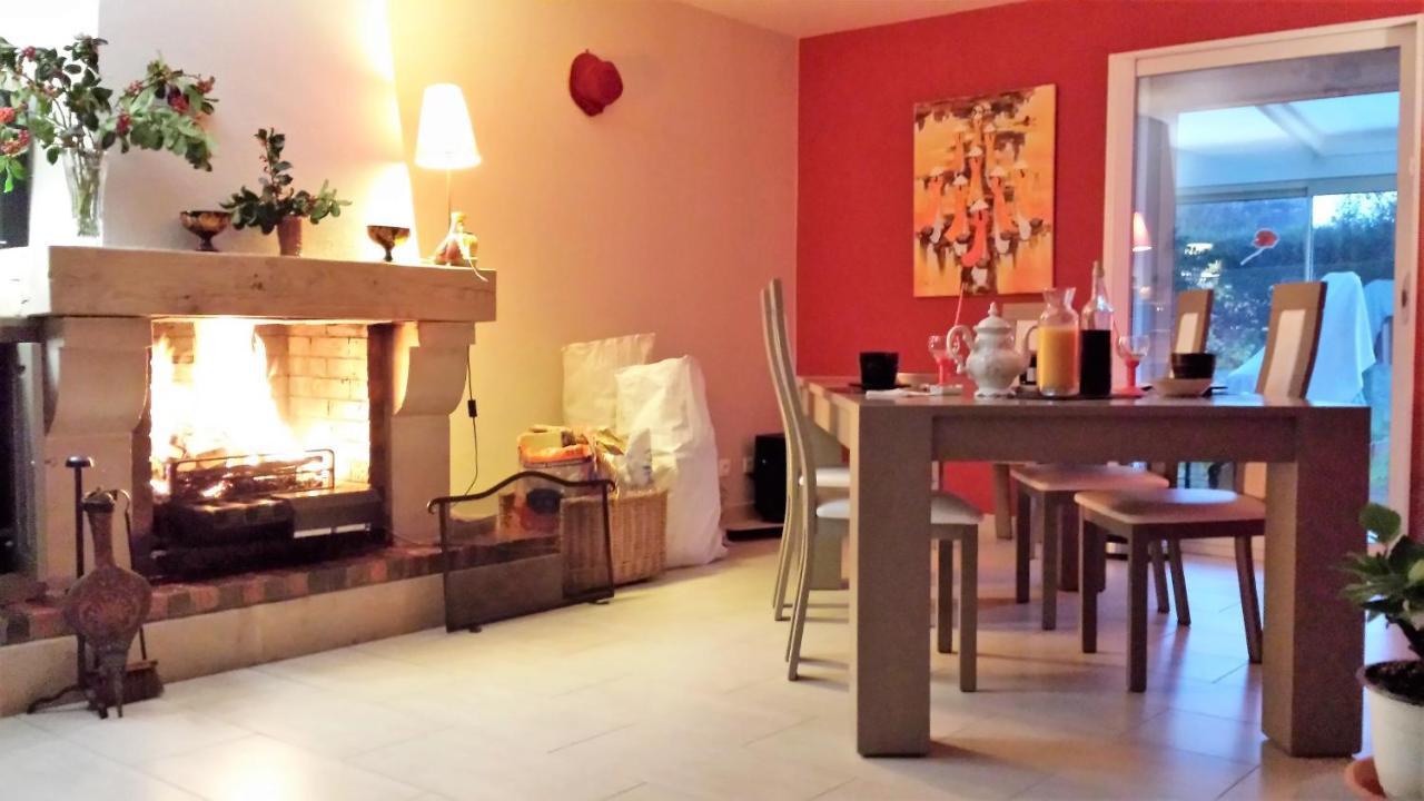 Chambre Privee Avec Salon, Garage Voiture, Velos, Motos Tourville-sur-Arques المظهر الخارجي الصورة