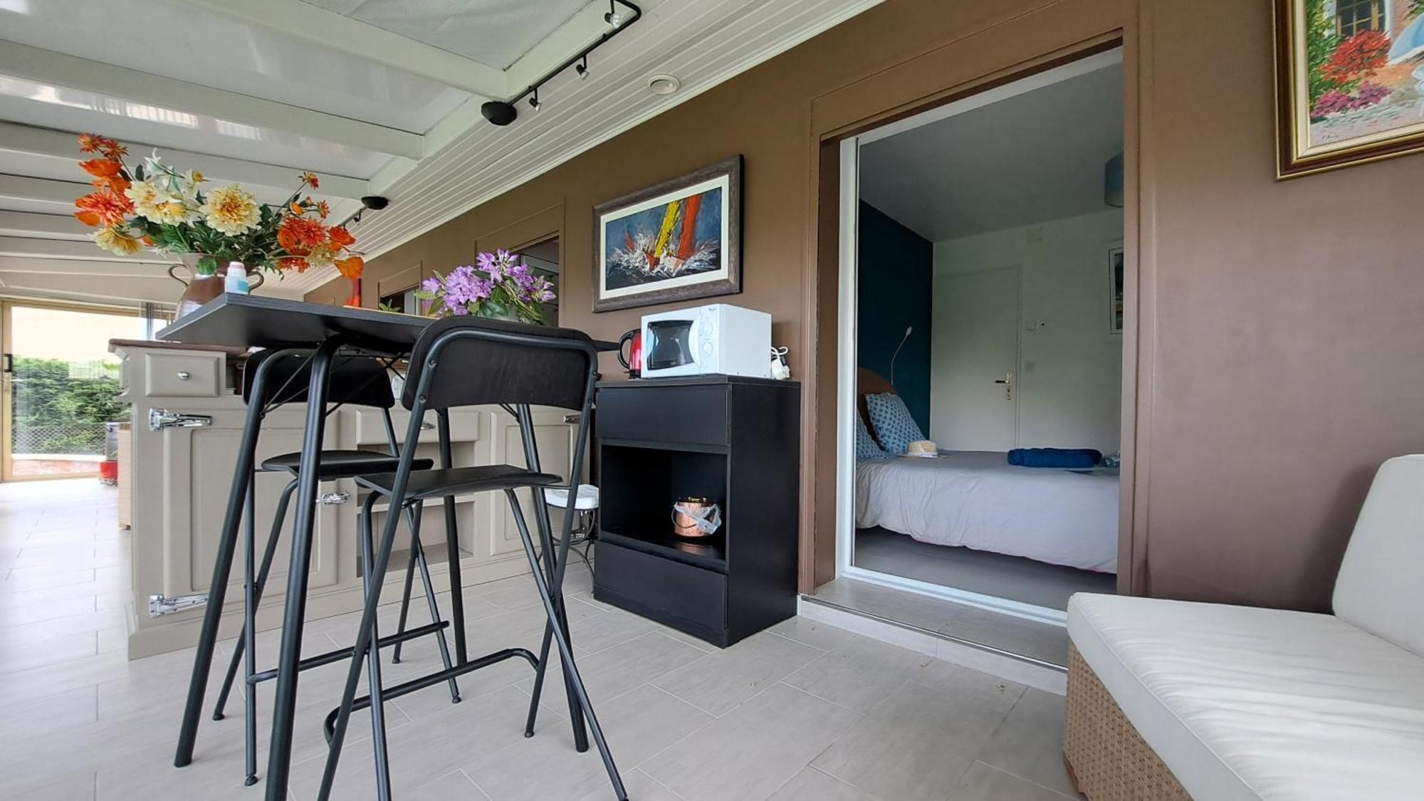 Chambre Privee Avec Salon, Garage Voiture, Velos, Motos Tourville-sur-Arques المظهر الخارجي الصورة