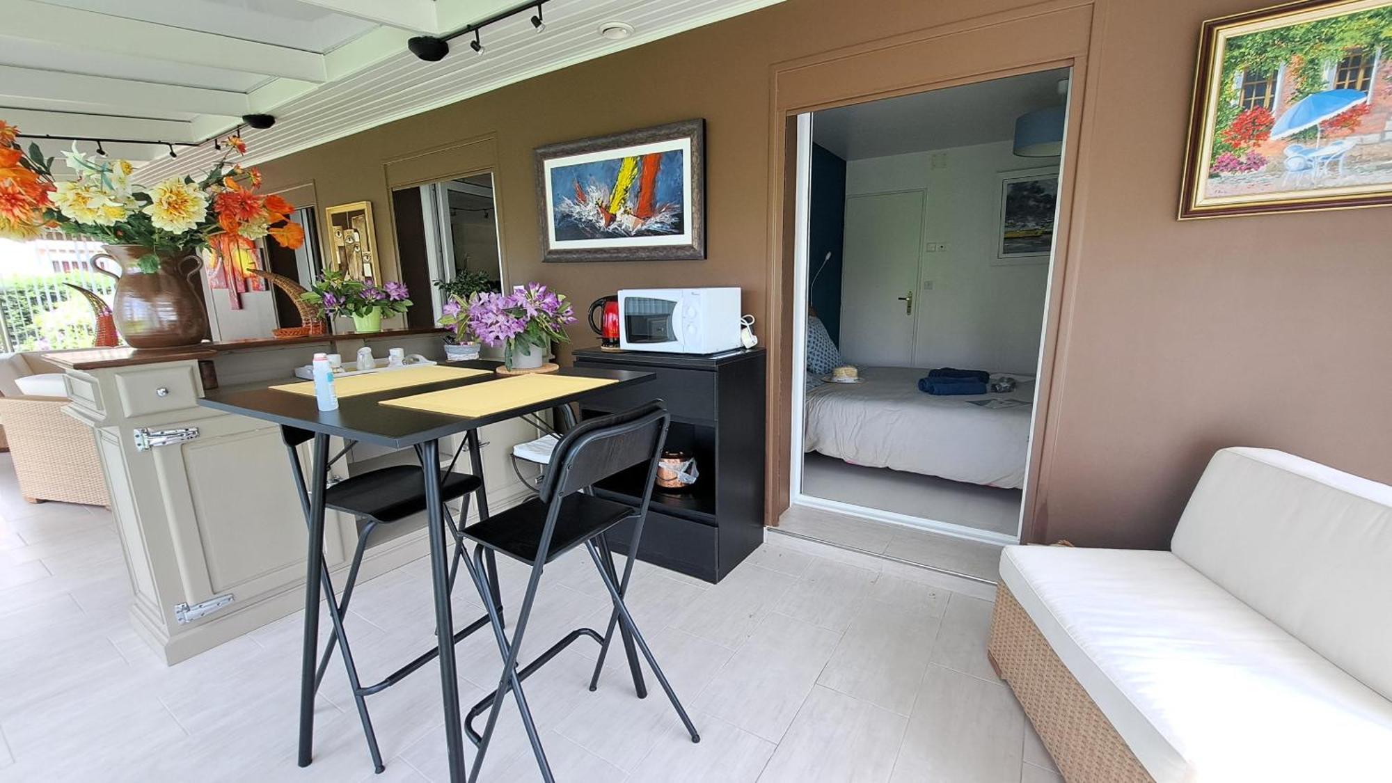 Chambre Privee Avec Salon, Garage Voiture, Velos, Motos Tourville-sur-Arques المظهر الخارجي الصورة
