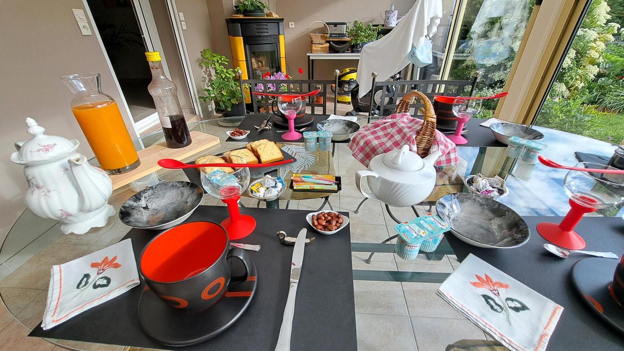 Chambre Privee Avec Salon, Garage Voiture, Velos, Motos Tourville-sur-Arques المظهر الخارجي الصورة